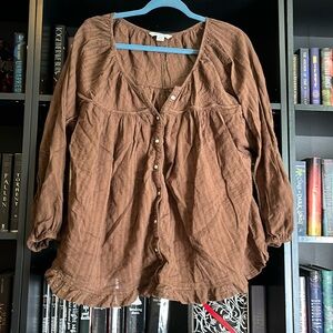 American Eagle brown button up blouse